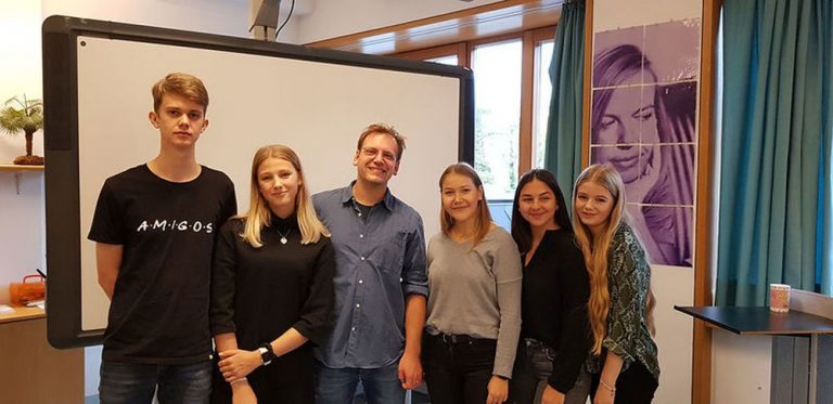 Podiumsdiskussion zum Landesfeiertag