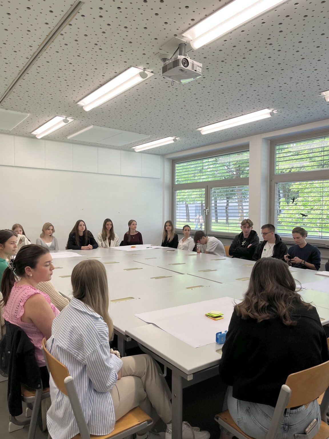 4CHW_Demokratie macht Schule_2025 (2)