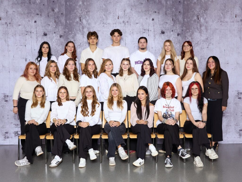 4CHW 2025/26 | KV: Prof. Margit-Alexandra Schwarz