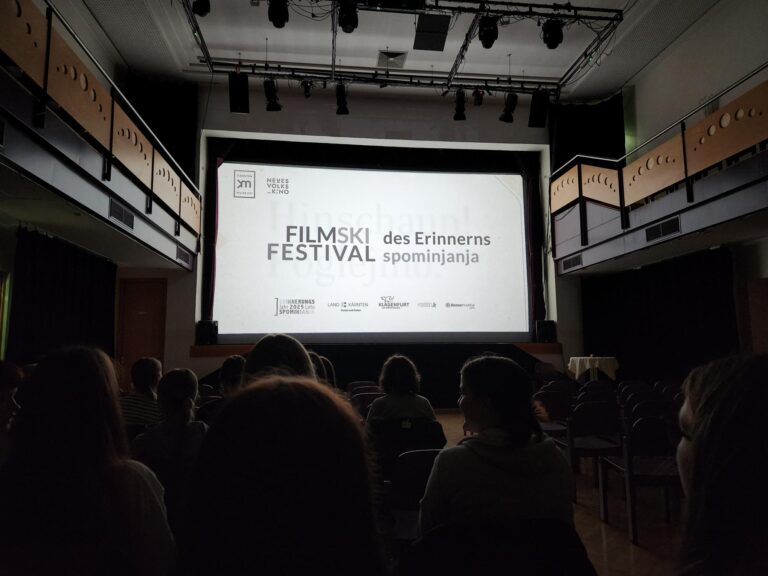 „In Liebe eure Hilde“: Schüler*innen beim Filmfestival des Erinnerns