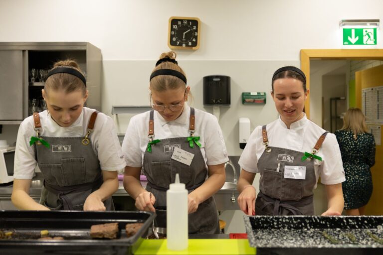 Arbeitsmittelbeiträge: Bequem per QR-Code überweisen