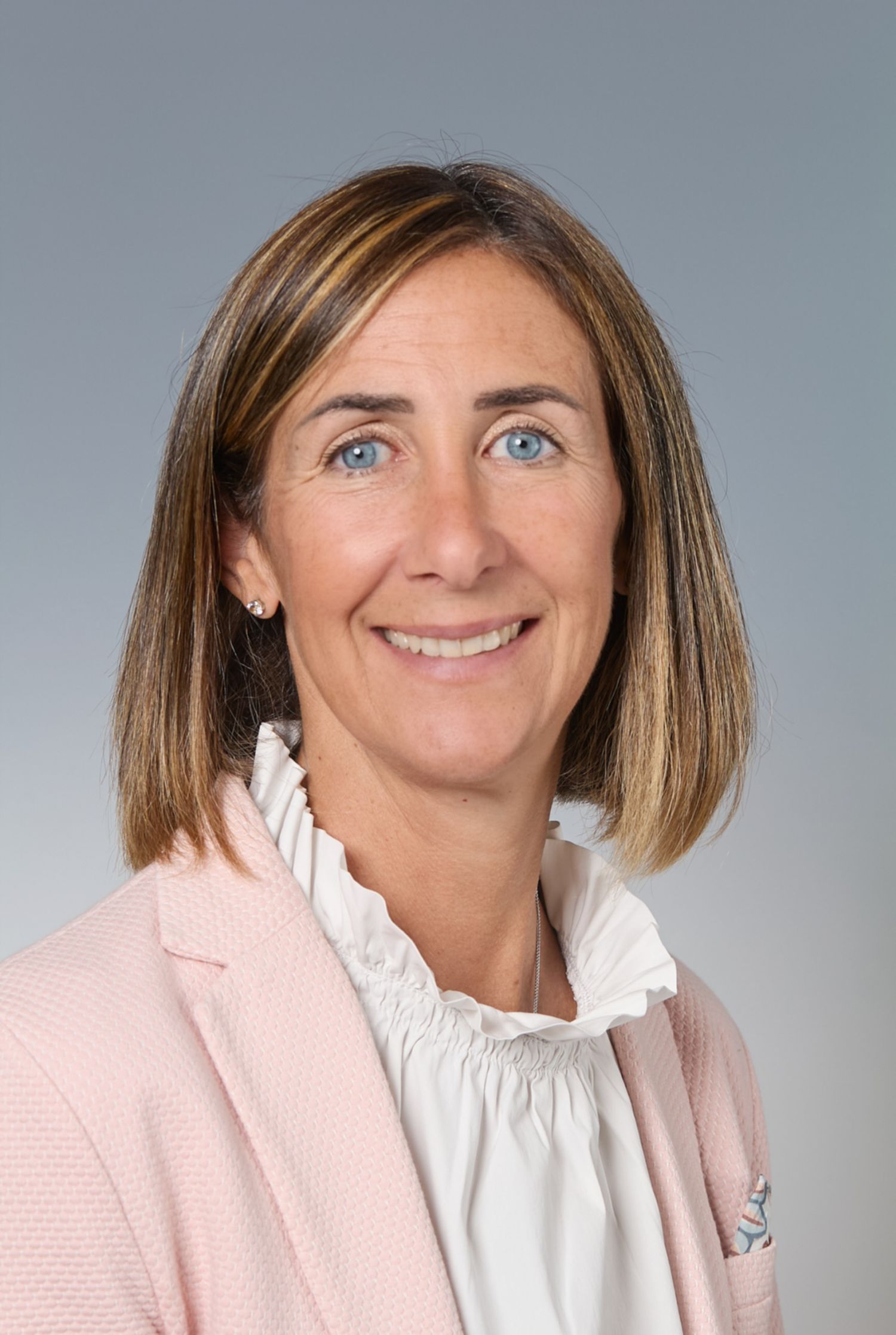 Plinio, Elisa Mag.